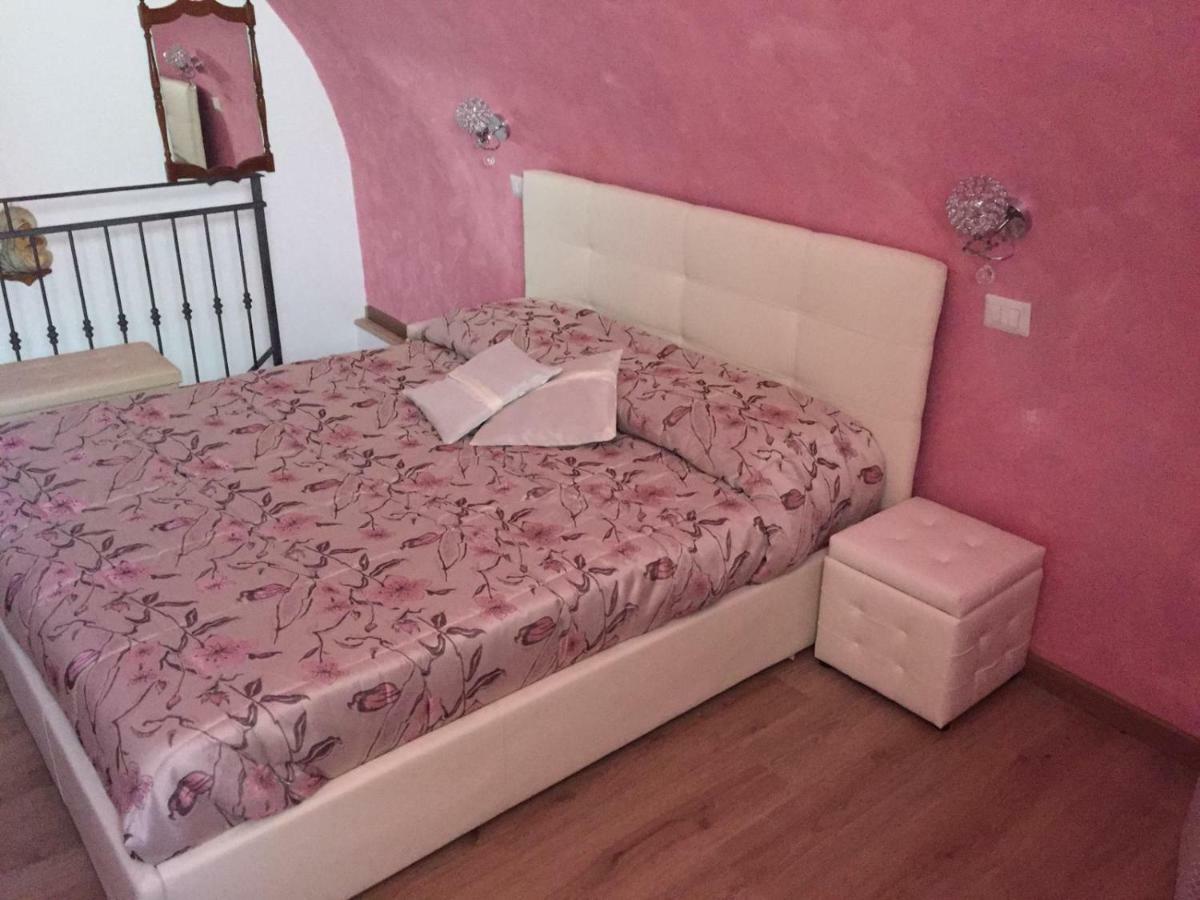 Rosy Monolocale Nel Centro Storico Di Torre Annunziata Di Fronte Scavi Oplontiアパートメント エクステリア 写真