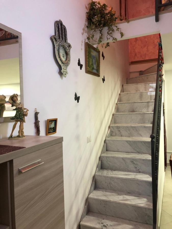 Rosy Monolocale Nel Centro Storico Di Torre Annunziata Di Fronte Scavi Oplontiアパートメント エクステリア 写真